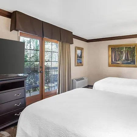 Best Western Plus Yosemite Gateway Inn Oakhurst Exterior photo